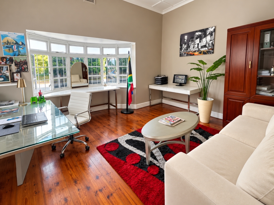 5 Bedroom Property for Sale in Cambridge Eastern Cape